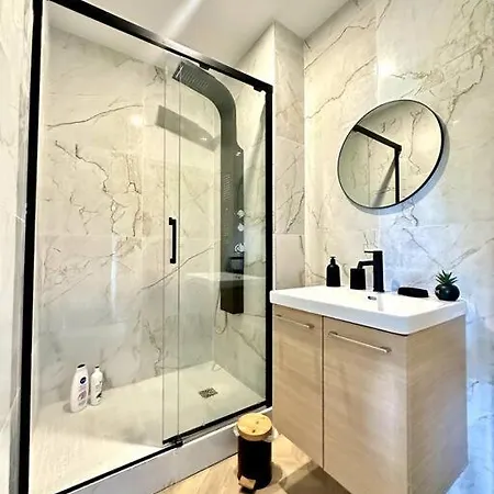 L'amazonia : Face A La Basilique Parking Gratuit * 滨海布洛涅